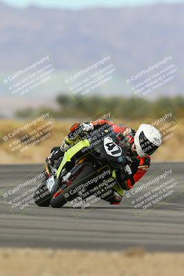 media/Feb-07-2025-CVMA Friday Practice (Fri) [[7034960ba2]]/3-Racer 3-NRS/Session 4 (Turn 16)/